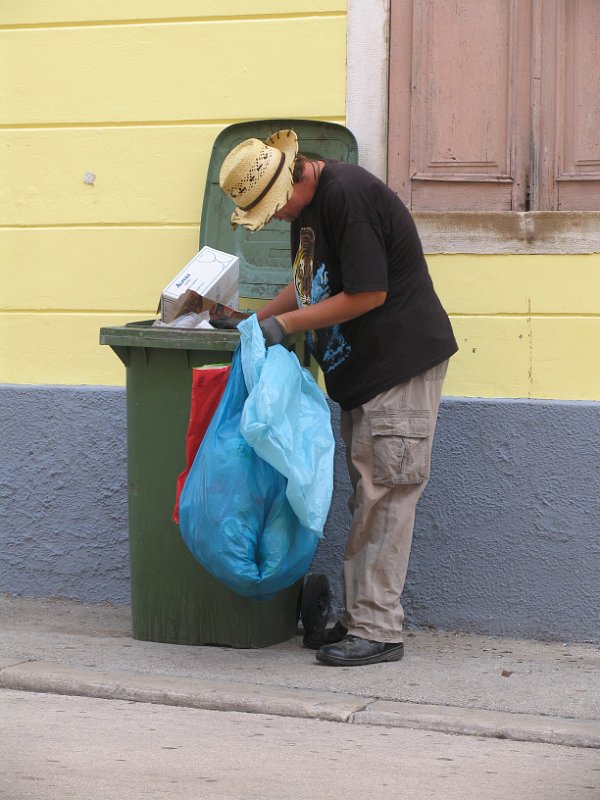 2012-09-11 15-23-13 Ludo.JPG